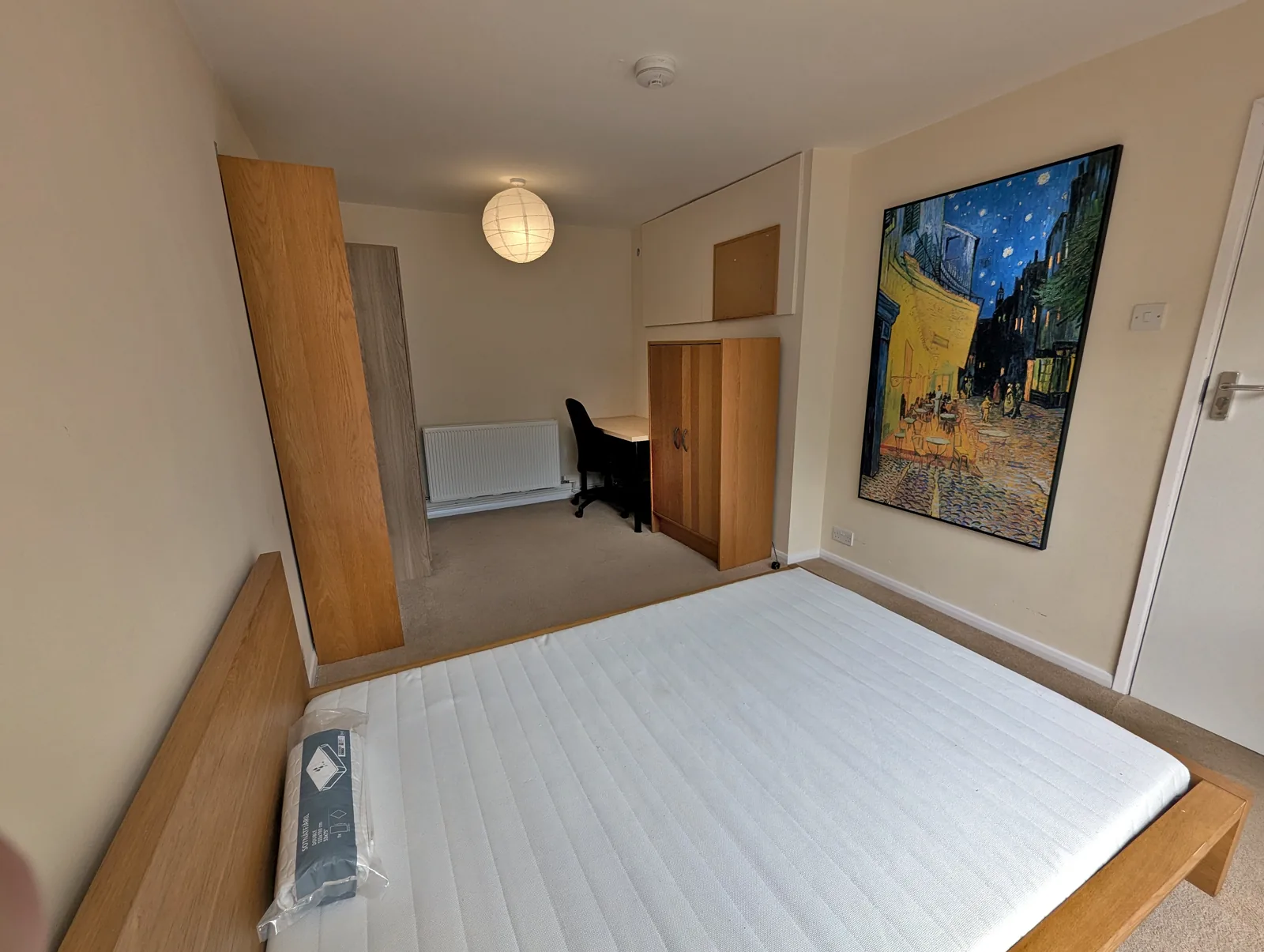 Room 1 large furnished double bedroom